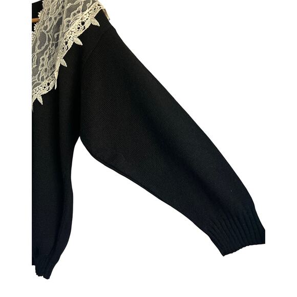 Vintage USA Black V Neck Cottagecore Lace Bib Collar Sweater - Picture 4 of 6